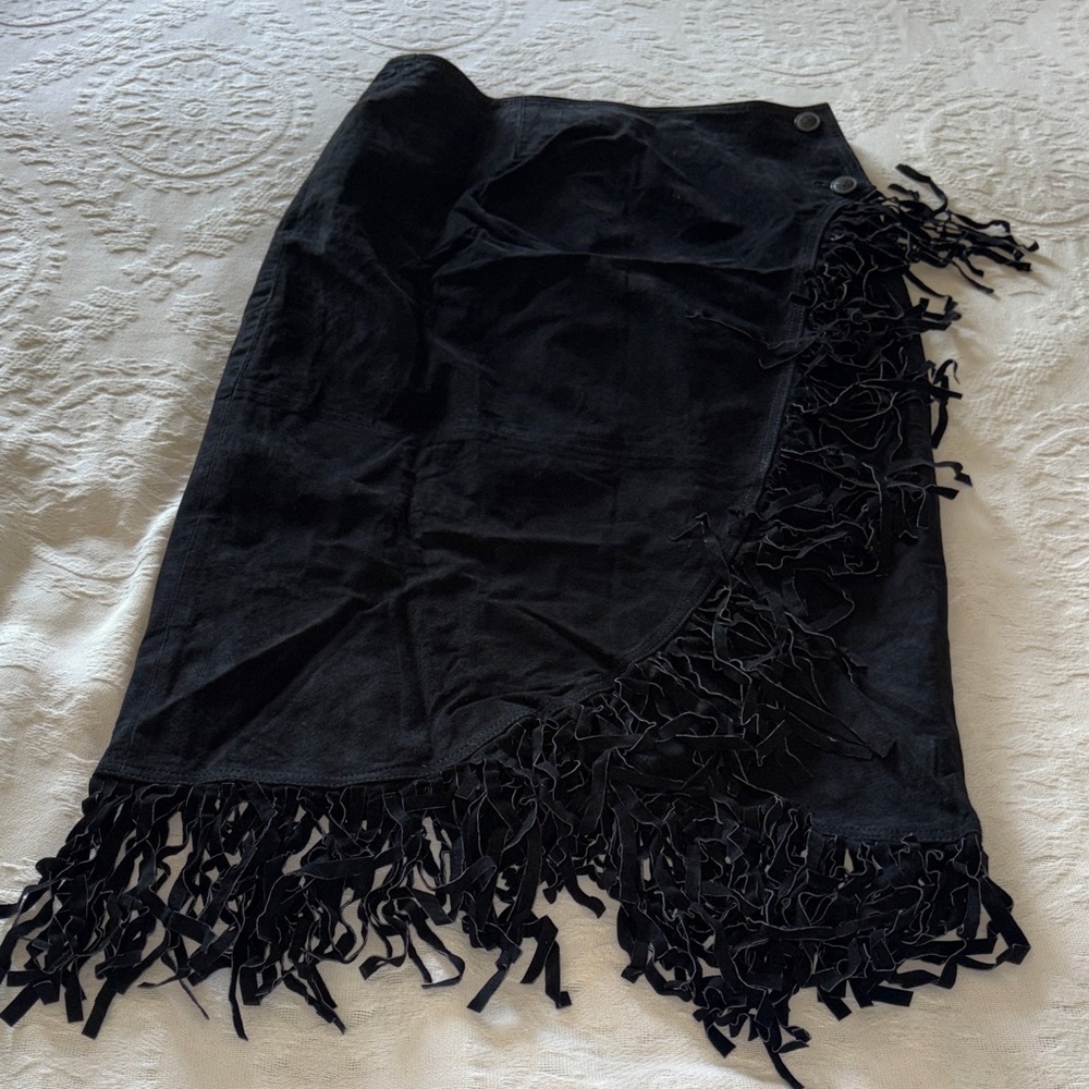 BNWOT Vintage Newport News Black Fringed Women's Leather/Suede Wrap Skirt 16